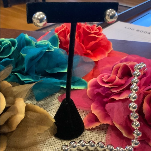 NWOT 💕silver ball earrings and silver ball bracelet. All 925💕 - Picture 1 of 5
